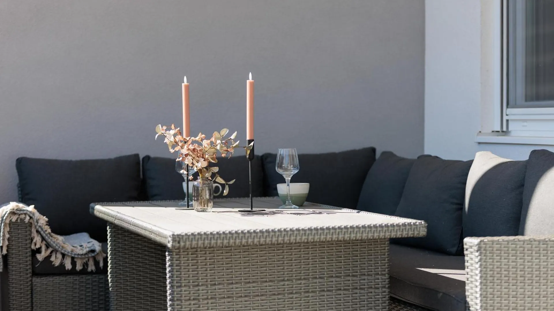 Cozy And Bright 2Bd Family Home زادار شقة